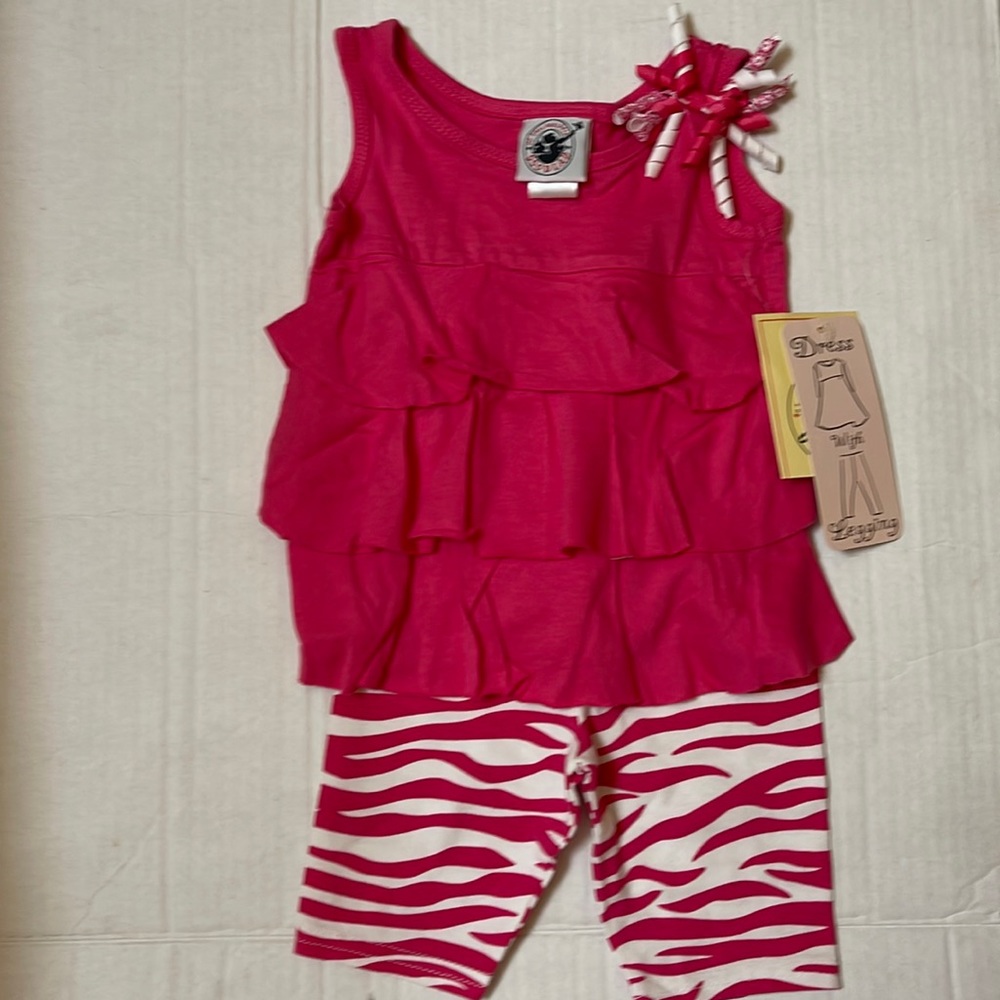 Girls 2 piece set. 6-9 months